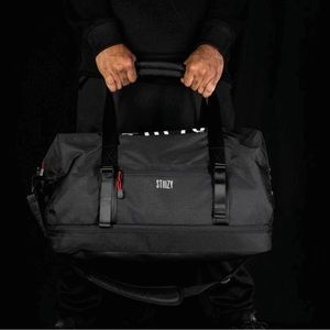Stiiizy smell proof duffle bag